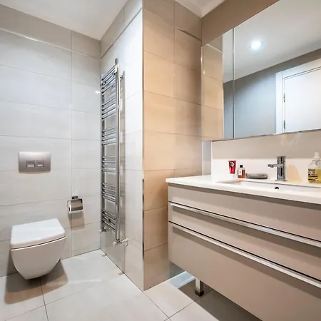 Apartment Modern Large In Great Location Istanbul
