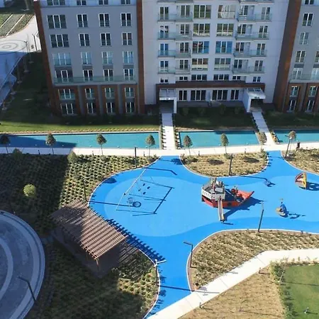 아파트 Modern Large In Great Location 이스탄불